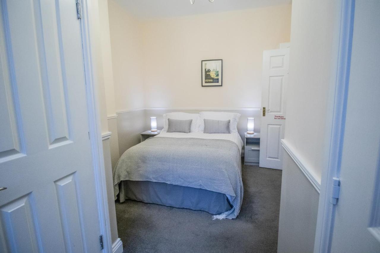 Dwellcome Home Ltd Spacious 8 Ensuite Bedroom Townhouse - See Our Site For Assurance South Shields Exterior foto